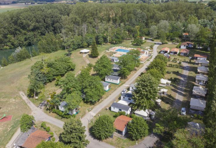 ホテル La Bastide Mazères エクステリア 写真